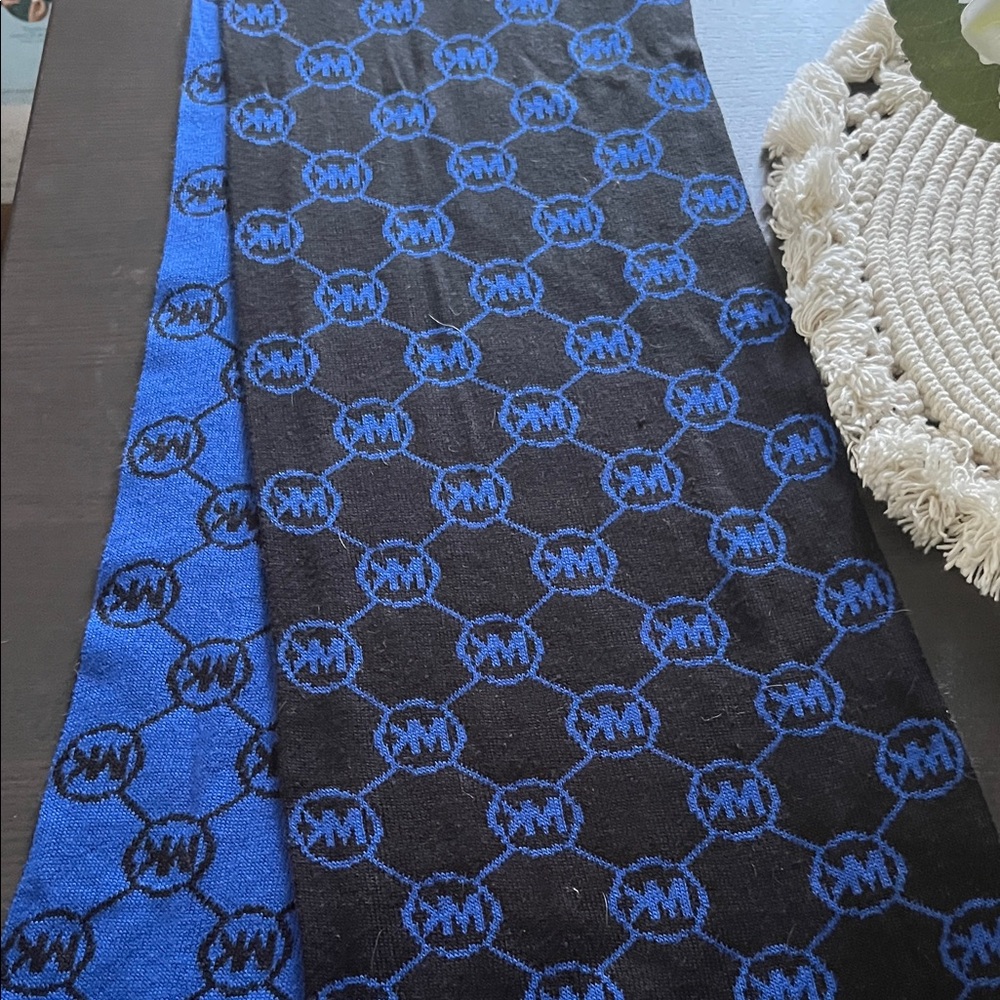 MICHAEL Michael Kors Blue and Black Scarf